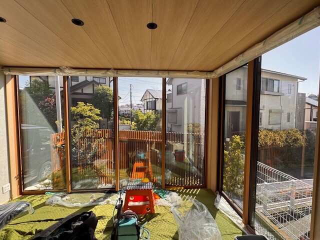 UVカット・飛散防止フィルム施工